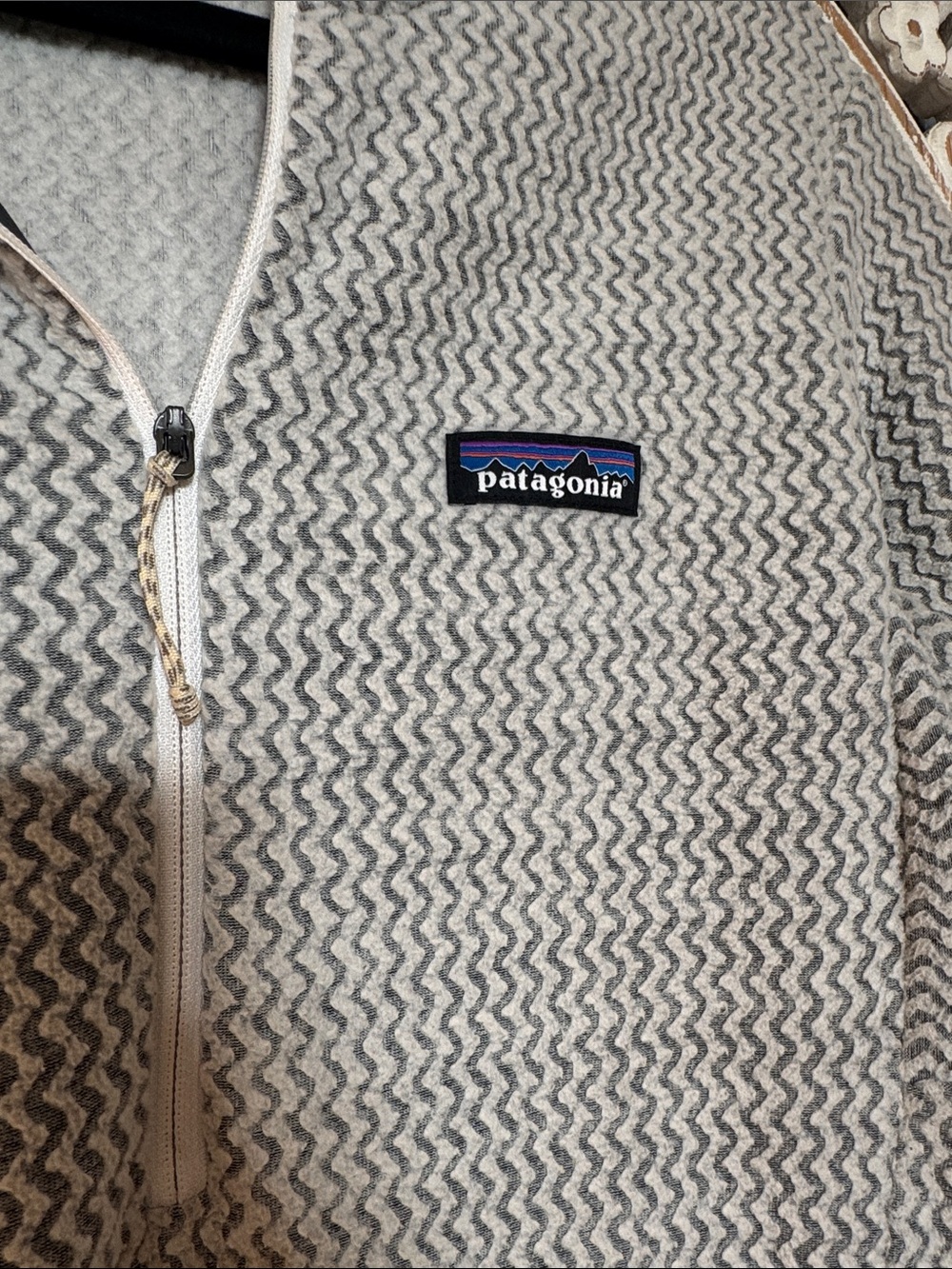 Patagonia Cream and Gray Half-Zip Fleece Pullover - Picture 3 of 10